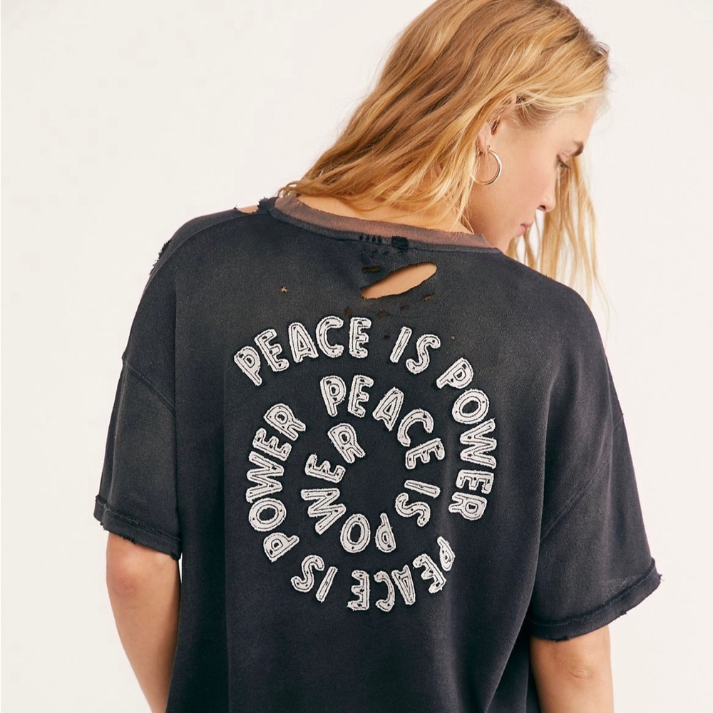 Peace is Power tee ☮️